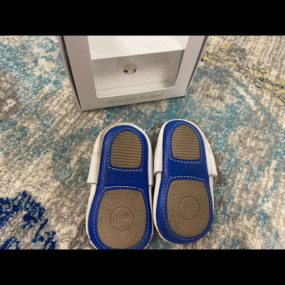 Freshly Picked Home Run Bow Mocc Mini Sole. - Picture 2 of 3